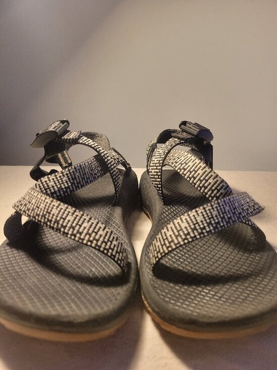 Chaco Shoes - CHACO Z/Cloud Sandals: size 8